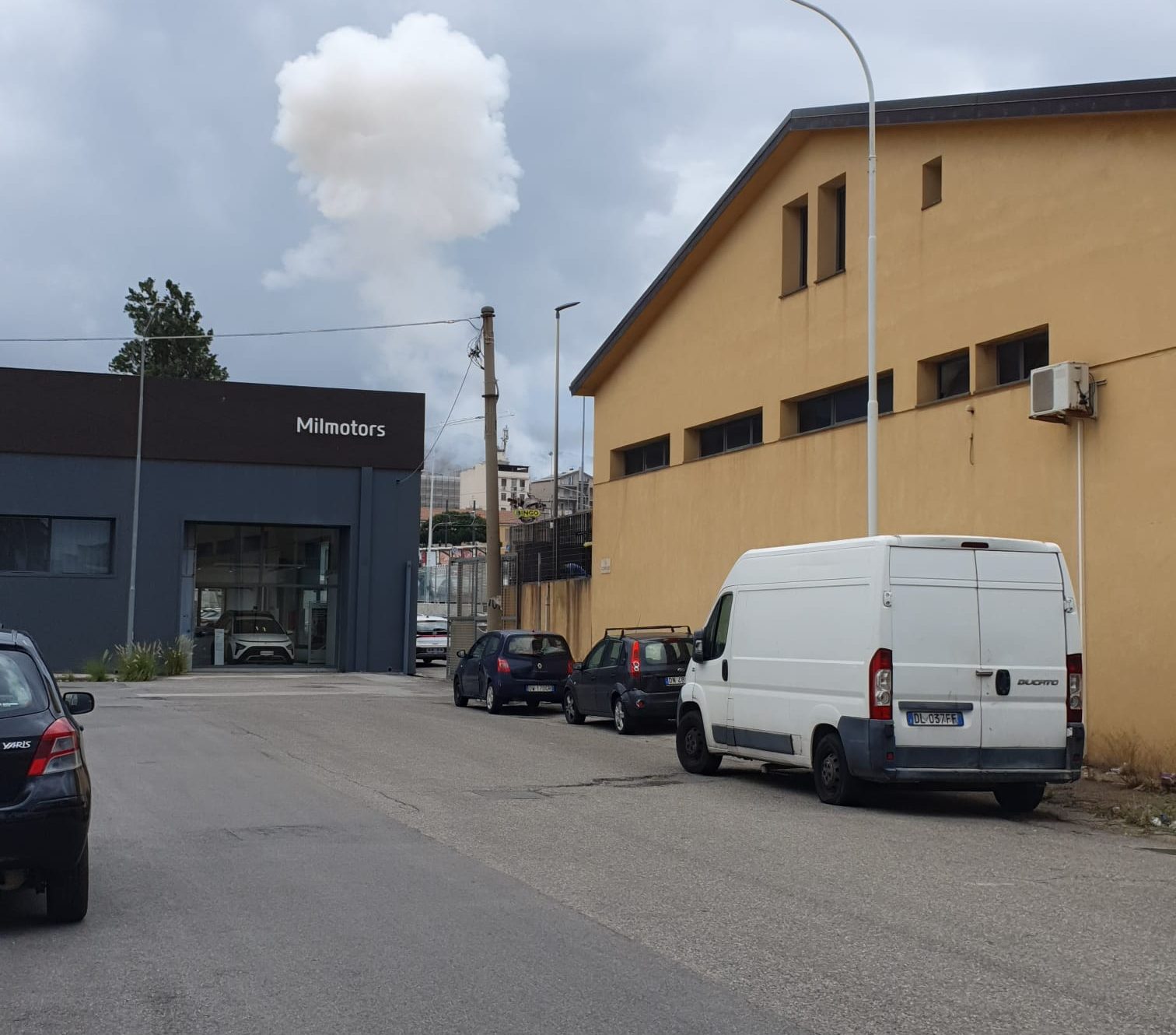 Bordonaro, esplosione a una fabbrica di giochi d’artificio, ci sono feriti