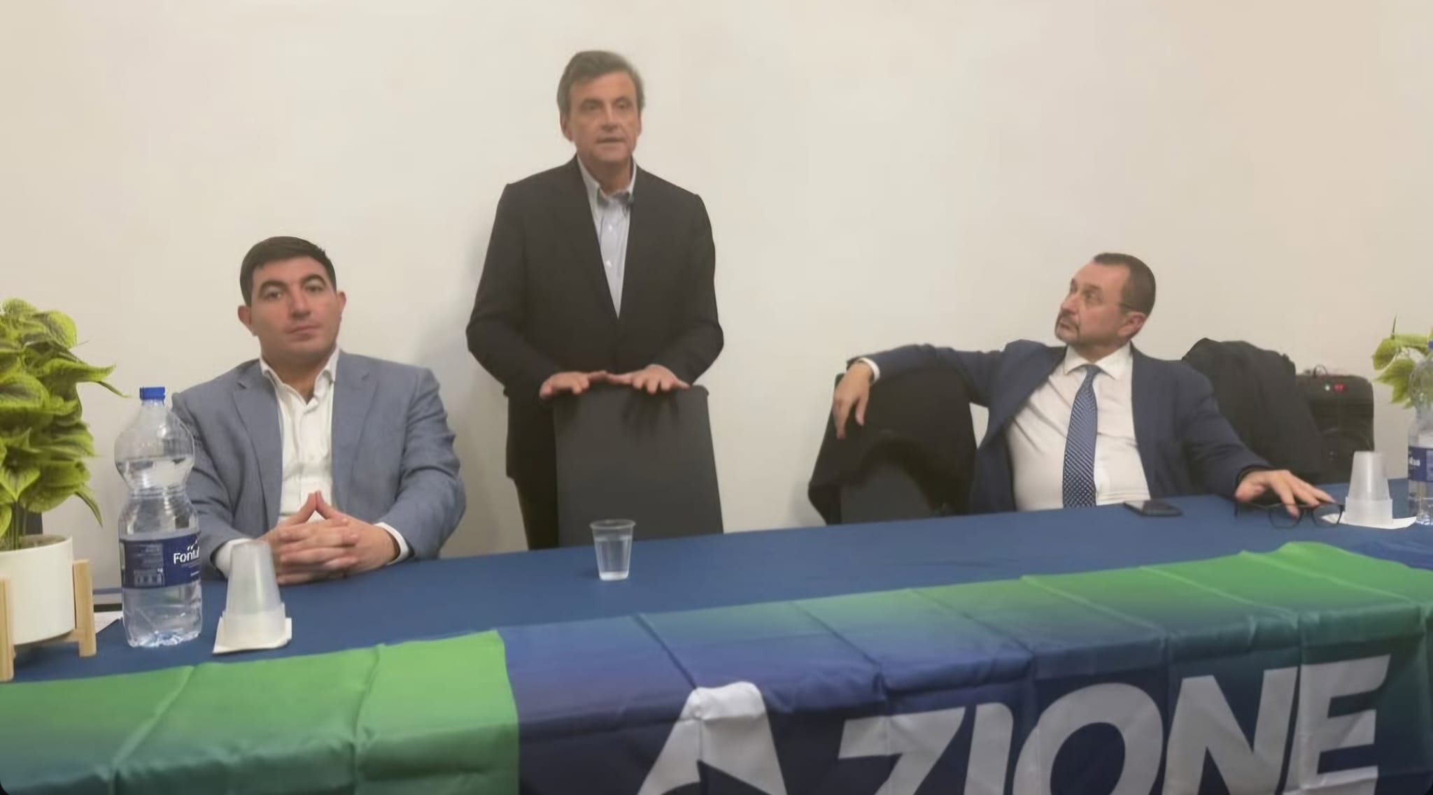 Calenda a Messina per parlare con gli iscritti