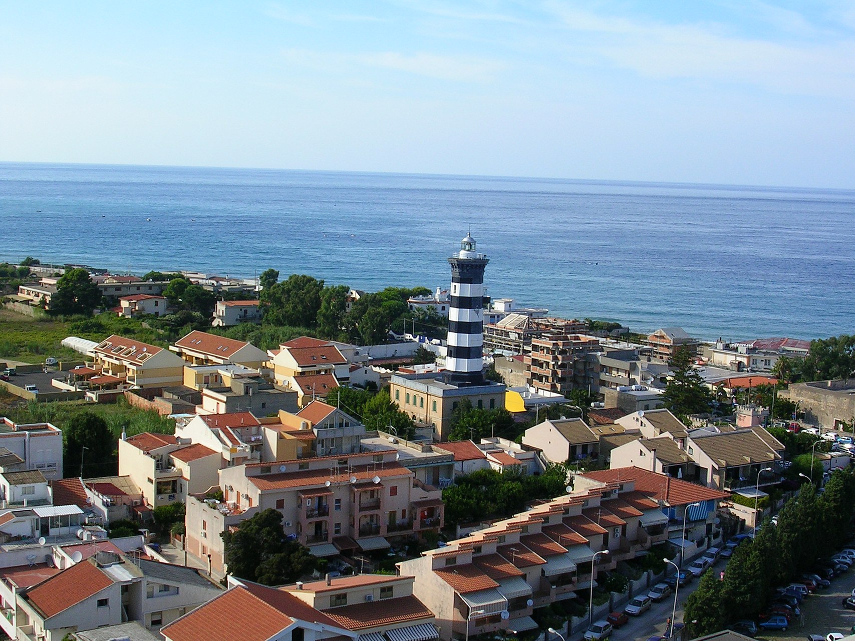 Torre Faro, domani scatta l’isola pedonale