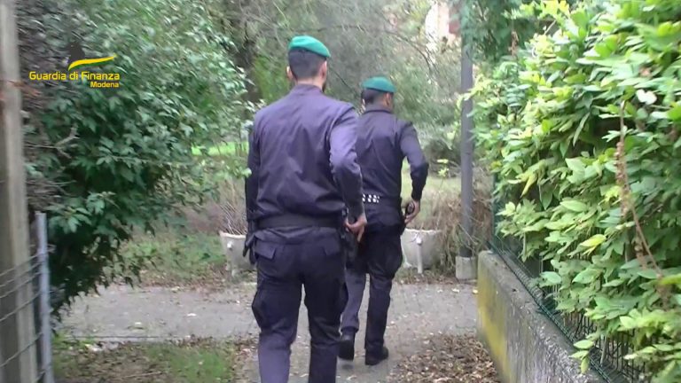 Modena, imposte evase per due annualità. Sequestrati 330 mila euro