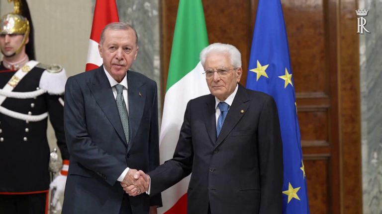 Mattarella riceve Erdogan al Quirinale, le immagini