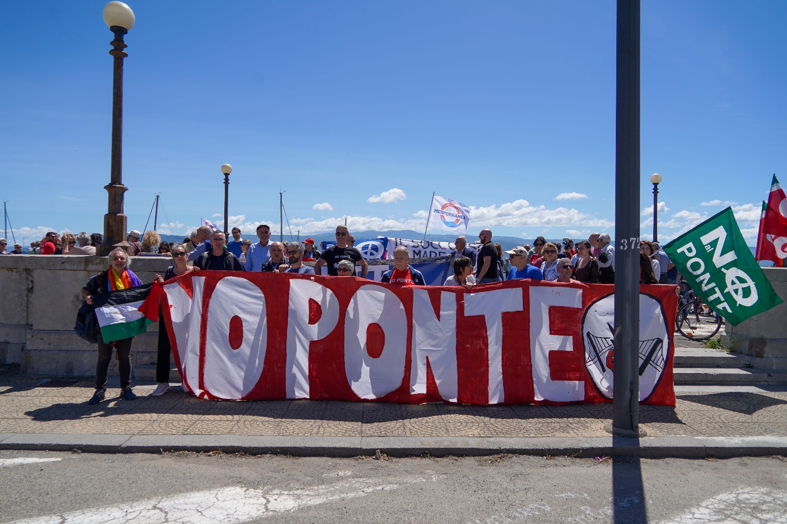 Ponte: Salvini a Messina, sit-in dei manifestanti No Ponte
