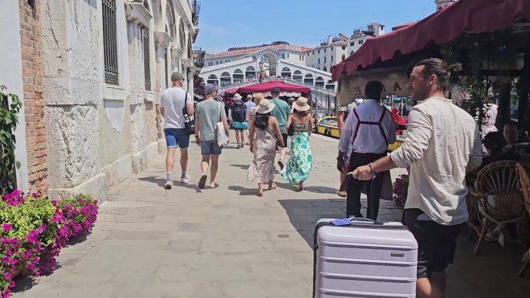 Estate, in crescita i turisti in Italia
