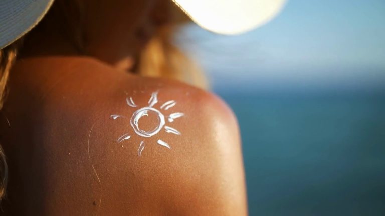 Cinque scottature aumentano il rischio melanoma dell’80%
