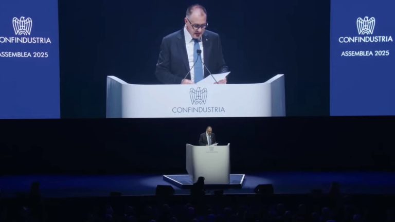 Confindustria chiede un piano straordinario per la crescita