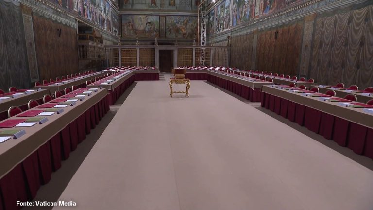 Cappella Sistina, tutto pronto per il Conclave