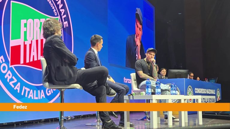 Fedez “Portare eventi e confronto tra le persone nelle periferie”