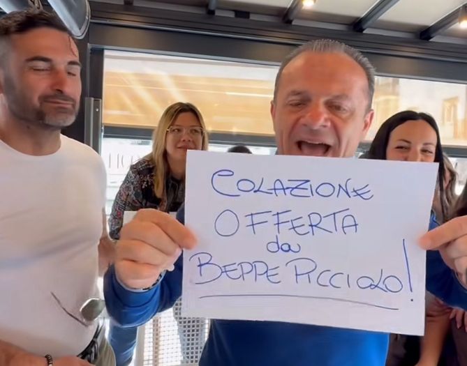 Cateno e suoi “scroccano” la colazione a Beppe Picciolo