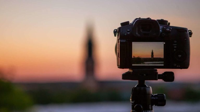 Minimalismo e fotografia: come esporre i propri scatti senza sovraccaricare gli spazi