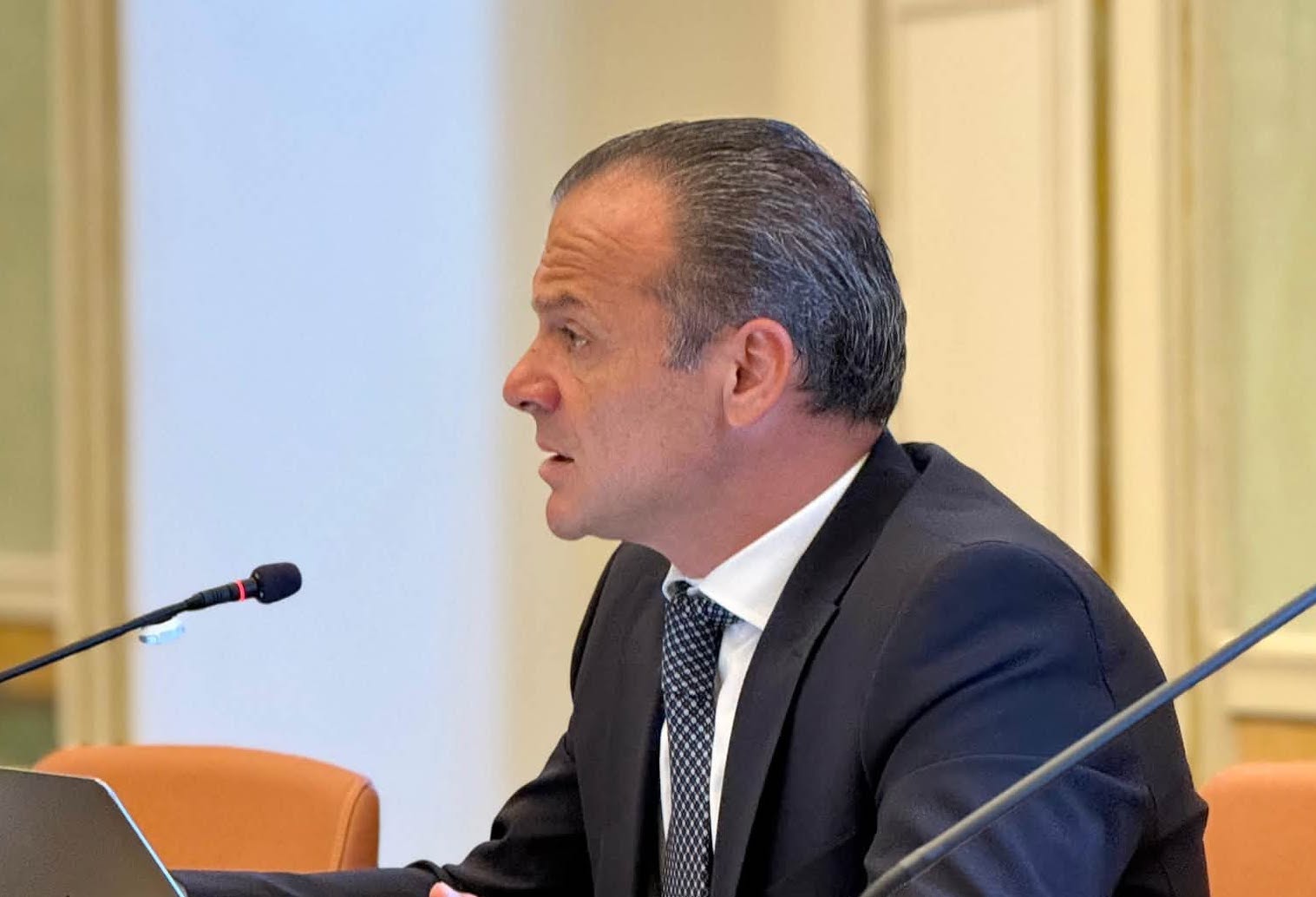 Ricorso Tar, De Luca esulta in maniera sbracata