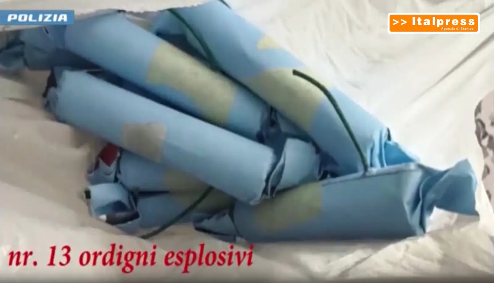 Gela, aveva un laboratorio per la droga e per ordigni esplosivi: fermato un 43enne / Video