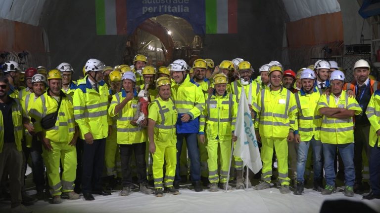 ASPI, completato lo scavo della galleria San Donato sull’A1 Firenze Sud-Incisa