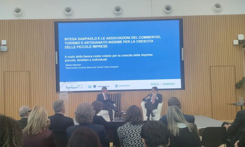 Intesa Sanpaolo, piano da 20 mld per la crescita di piccole imprese e territori